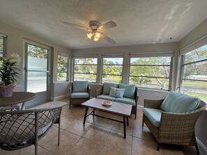 Living area - Canal Front Home in Englewood (Englewood)