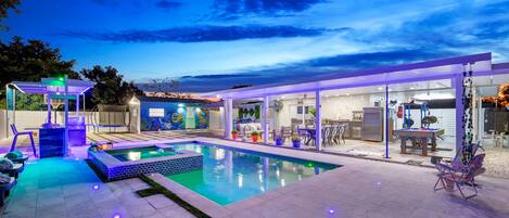 Outdoor pool, a heated pool