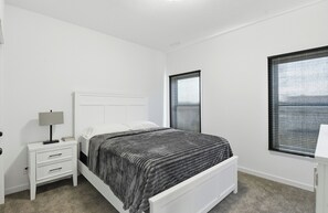 Bügeleisen/Bügelbrett, WLAN, Bettwäsche