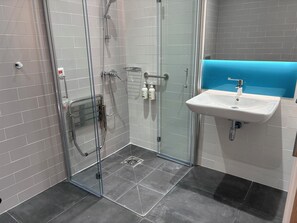 Standard Room, 2 Single Beds, Accessible | Blackout curtains, iron/ironing board, free WiFi - Holiday Inn Express San Sebastian Errenteria By Ihg (Renteria)