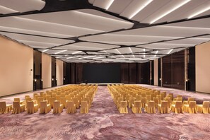 Unclassified image, 5 of 113, button - Crowne Plaza Suzhou Taihu Lake By Ihg (Suzhou)
