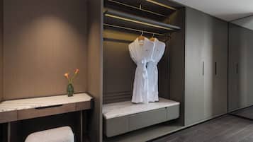 Junior Suite, 1 Twin Bed | Premium bedding, down comforters, minibar (free items), in-room safe