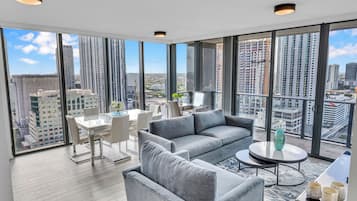 Appartement, balcon, vue ville | Coin séjour