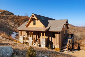 Exterior - Un Pezzo di Cielo: Million-Dollar Views All Year! (Banner Elk)