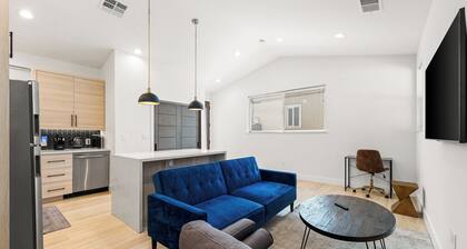 Spacious and private 1-bedroom guesthouse, located near UC Davis Health