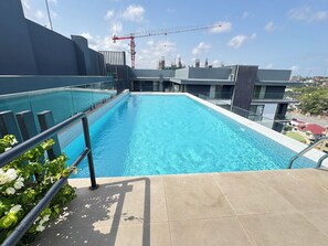 Pool - 2 bedroom apartment by lusso homes  (Accra)