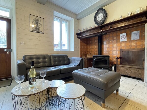 TV - GITE DE L'ISARCE - MONTAUT (MONTAUT)