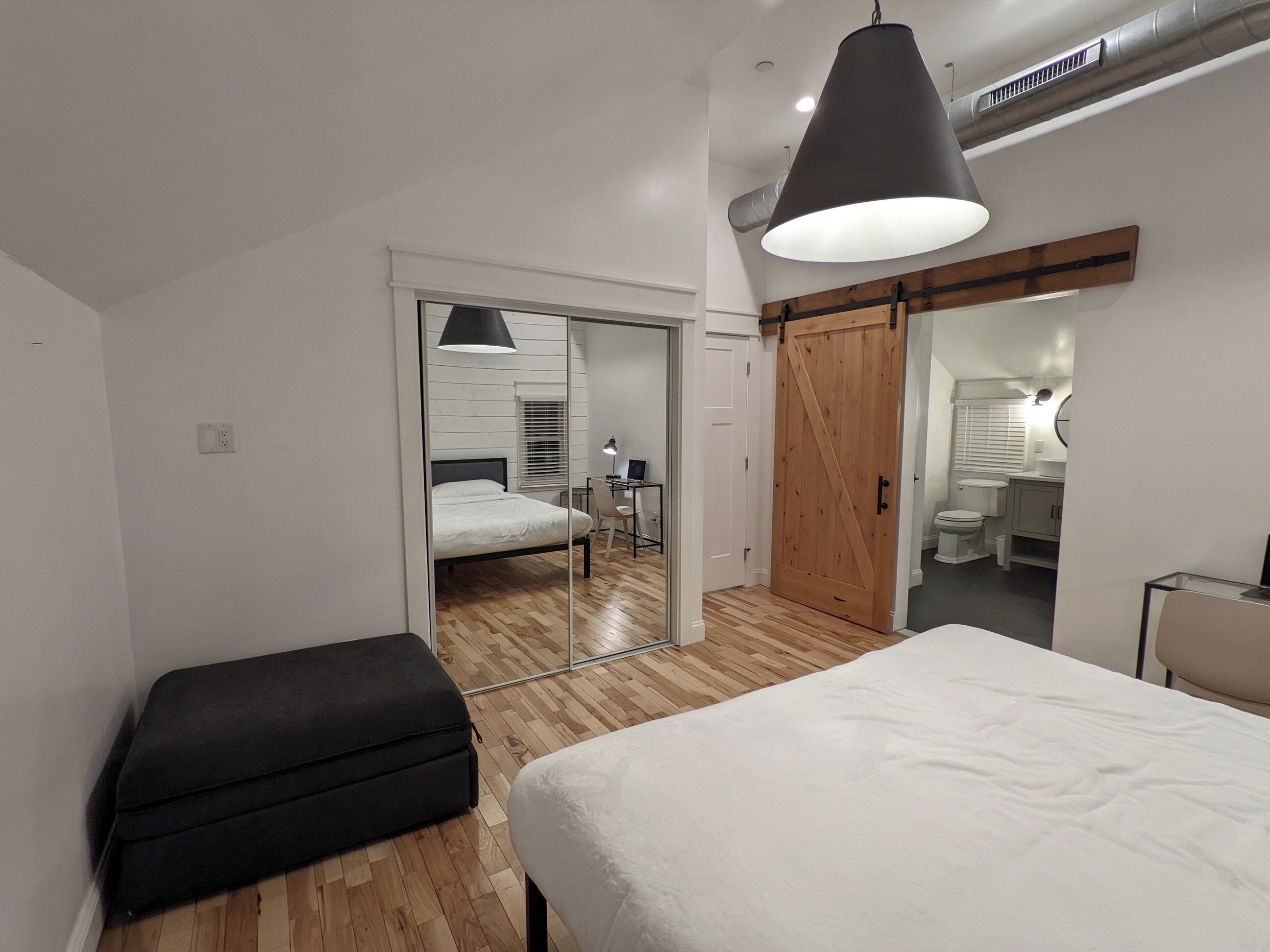 Apartment, 3 Bedrooms, Kitchen | Seterika/papan seterika, Wi-fi percuma, cadar katil 