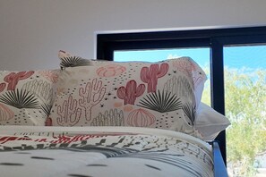 2 bedrooms, travel cot, WiFi - Beautiful modern house with a rustic palapa shade (Agua de la Costa)