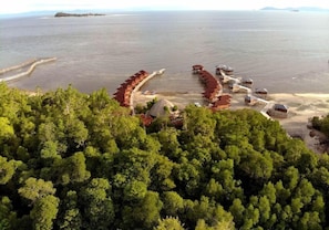 Beach - Korpak Villa and Resort Raja Ampat (Waisai)