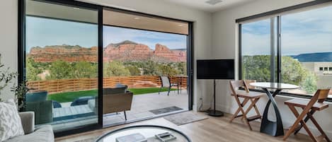 リビング エリア