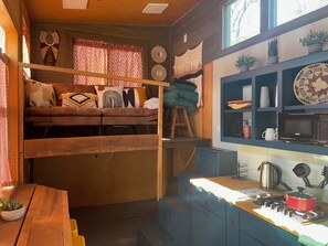 Luokittelematon kuva, 3 kautta 10, painike