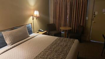 Standard Single Room | Laptop workspace, blackout drapes, iron/ironing board, free WiFi