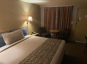 标准单人房 | 笔记本电脑工作区、遮光窗帘、熨斗/熨衣板、免费 WiFi