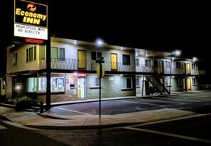 Exterior - Economy Inn (Elko)