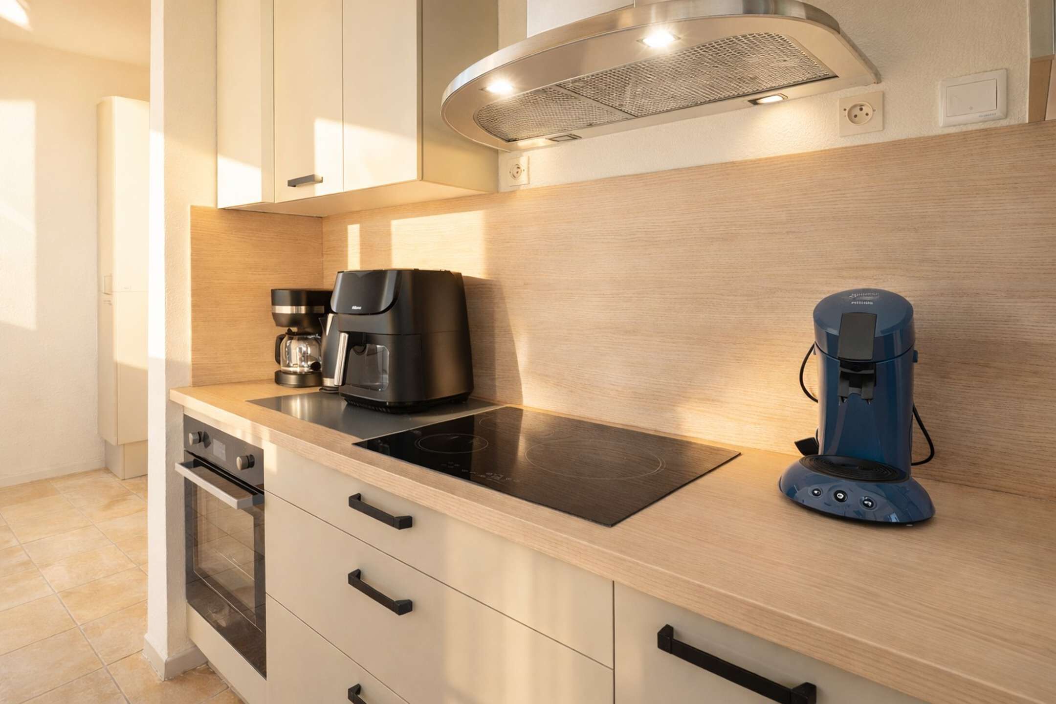 Fridge, microwave, dishwasher, toaster