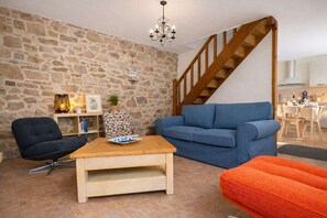 Living area - Maison de ville rénovée – Charme et confort sur trois niveaux (Trégastel)