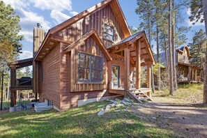 Exterior - The Great Escape - Year-round clubhouse access with outdoor heated pool! (Lead)