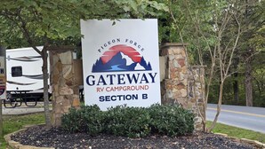Indicador per al Parc de Caravanes Pigeon Forge Gateway, Secció B.