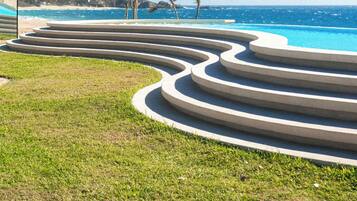 Deluxe Room, Ocean View | Pool | Outdoor pool