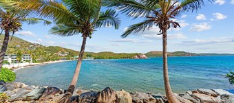 Ocean-front condo, walk to beach, pool, dining!