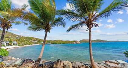 Ocean-front condo, walk to beach, pool, dining!