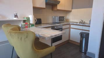 Apartment, 1 Bedroom, Fireplace | Interior