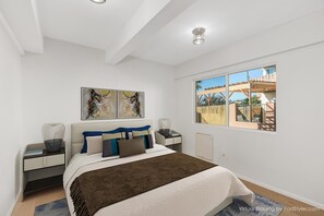 2 bedrooms, iron/ironing board, Internet, bed sheets - Fresh Breeze Haven! New 2BR Serene Retreat in Paradise Hills - San Diego (San Diego)