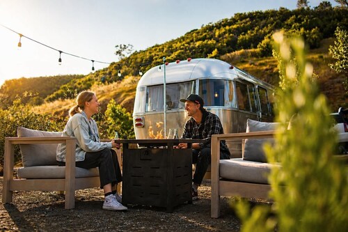 Design-Led Glamping Escape Near Yosemite