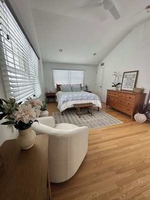 Unclassified image, 4 of 14, button - Charming 3-bedroom house in lovely East Hampton. Your dream vacation awaits! (East Hampton)