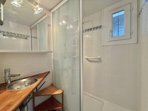 Bathroom - CAP D'AGDE - La Pinède // Réf 0253 (CAP D AGDE)