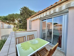 Outdoor dining - CAP D'AGDE - La Pinède // Réf 0253 (CAP D AGDE)