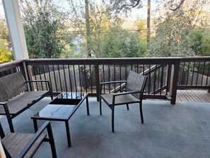 Terrace/patio - Stay Near The Pearl: Refined Comfort for Work, Rest, and Exploration (San Antonio)
