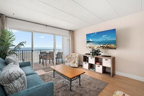 Smart TV - On Boardwalk - Oceanfront 2 Bed/2 Bath (Ocean City)