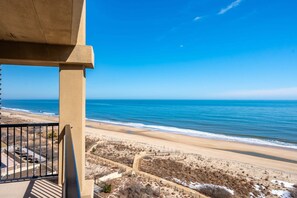 On the beach - OceanfrontStudio-Slps4-Pool-CornerUnit (Ocean City)