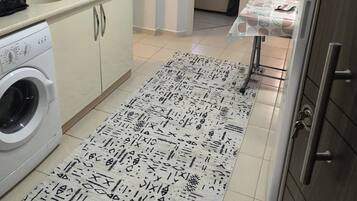 Appartement Deluxe, balcon, vue ville | Cuisine privée