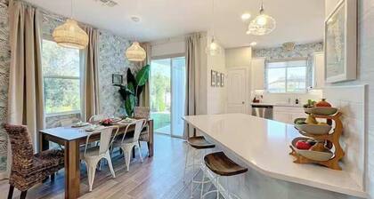 3BR Villa in Gated Oviedo Near UCF & Orlando