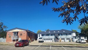 Exterior - Bunkhouse Motel Cooma (Cooma)