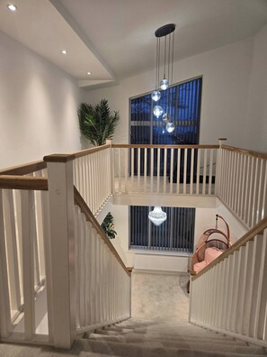 Room, 1 Bedroom | Interior - Room-charming Holiday House Retreat in W (Wolverhampton)