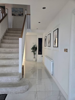 Room, 1 Bedroom | Interior