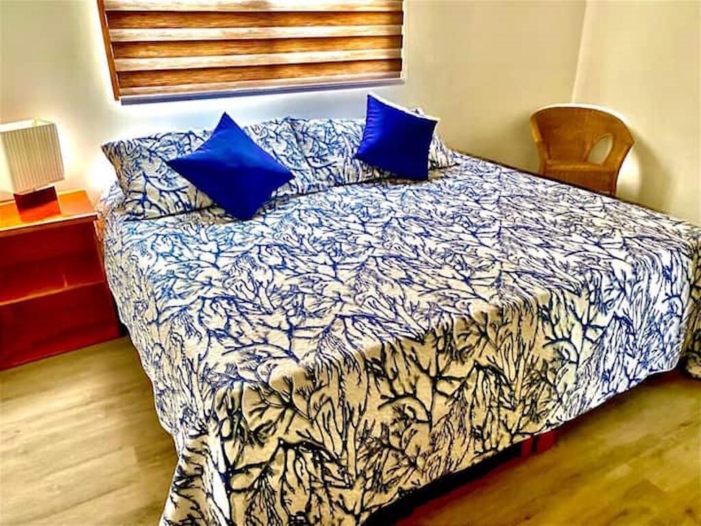 1 bedroom, internet, bed sheets