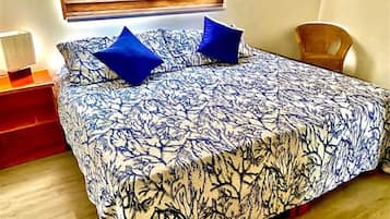 1 bedroom, internet, bed sheets