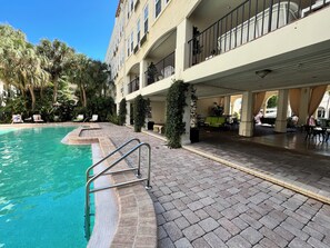Pool - The Green Room - Poolside at PB Island Historic Landmark, 24/7 Desk, Gated Beach (Palm Beach)
