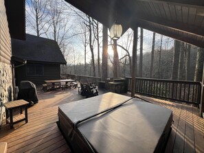 Outdoor dining - Weathering Heights - Hot Tub, Game Room, Close to Boone and Banner Elk! (Boone)