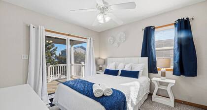Perfect Break | Private Pool and Hot Tub | Less than 1,000 ft to the Beach!