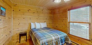 WiFi, bed sheets - South Fork Cabin Near Wolf Creek Ski  Fishing, ATV Trails, Mountain Views (South Fork)