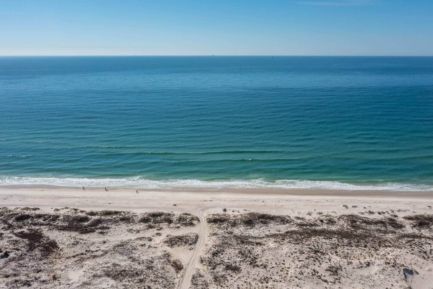 Sun-loungers, beach towels