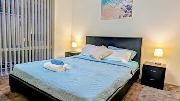 5 bedrooms, iron/ironing board, WiFi (free), bed sheets