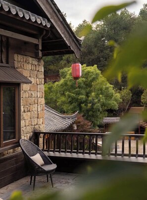 Quarto casal romântico, vista para o lago | Terraço/pátio