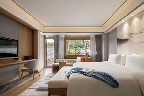 奢华双人房, 山景 | 高档床上用品、羽绒被、迷你吧、客房内保险箱